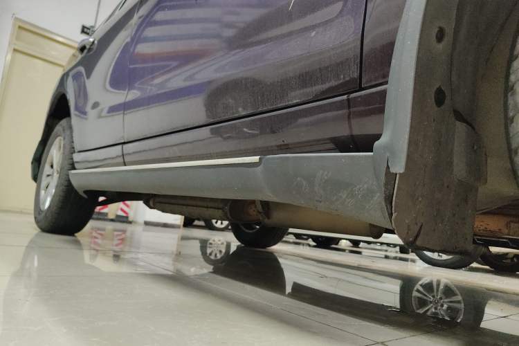Used Haima S7 2013 2.0L Manual ZhiShang Version Right Side Sill