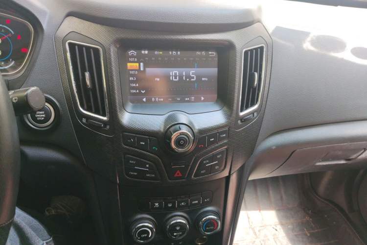 Used Haima S7 2013 2.0L Automatic ZhiZhen Version Audio And AC Panel