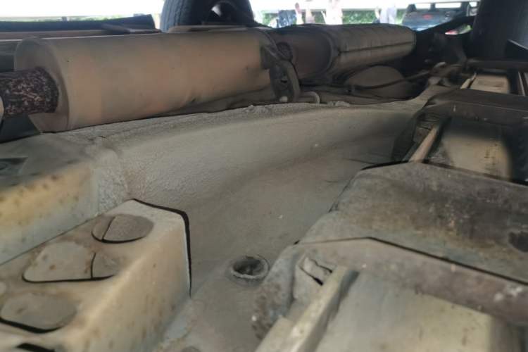 Used Haima S7 2013 2.0L Automatic ZhiShang Version Chassis Front Right