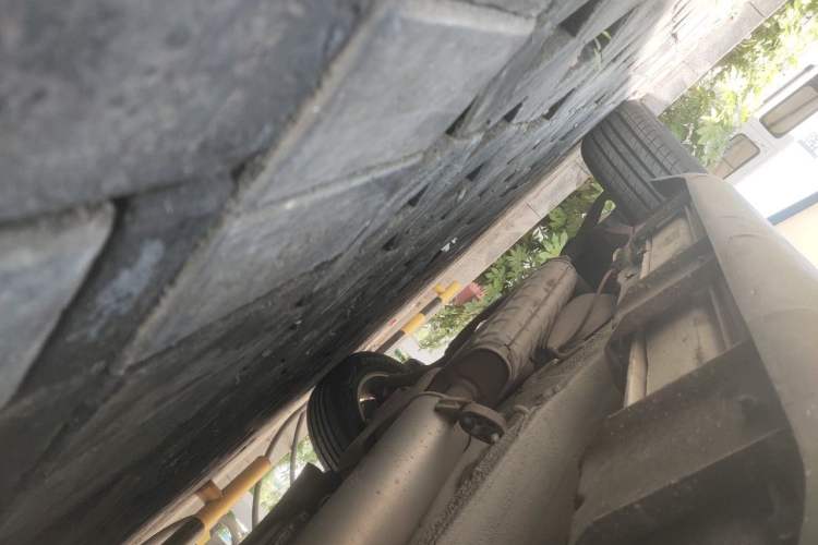 Used Haima S7 2013 2.0L Automatic ZhiZhen Version Chassis Front Right