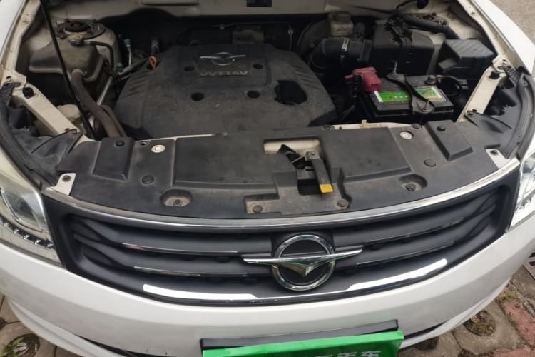 Used Haima S7 2013 2.0L Automatic ZhiShang Version Engine Bay