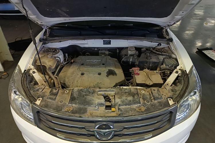 Used Haima S7 2013 2.0L Automatic ZhiShang Version Engine Bay