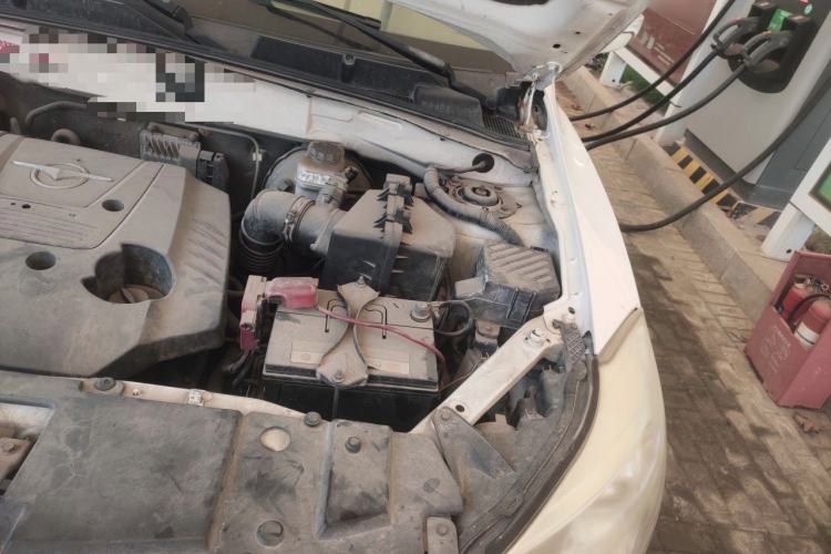 Used Haima S7 2013 2.0L Automatic ZhiZhen Version Engine Bay Left