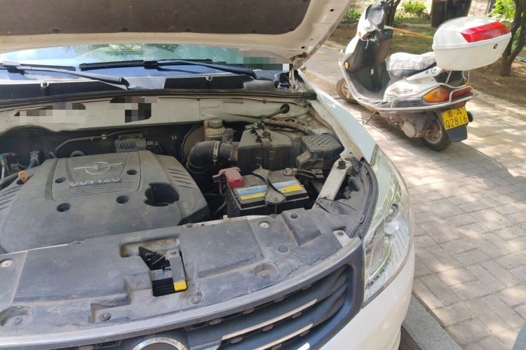 Used Haima S7 2013 2.0L Automatic ZhiZhen Version Engine Bay Left