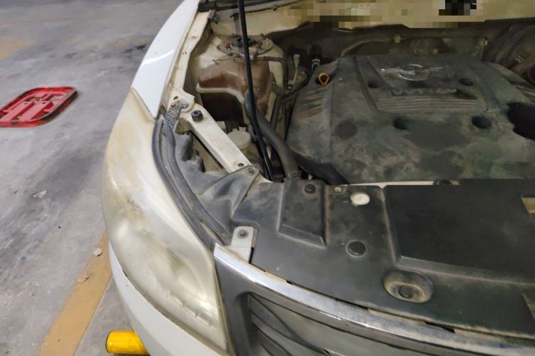 Used Haima S7 2013 2.0L Manual ZhiShang Version Engine Bay Right
