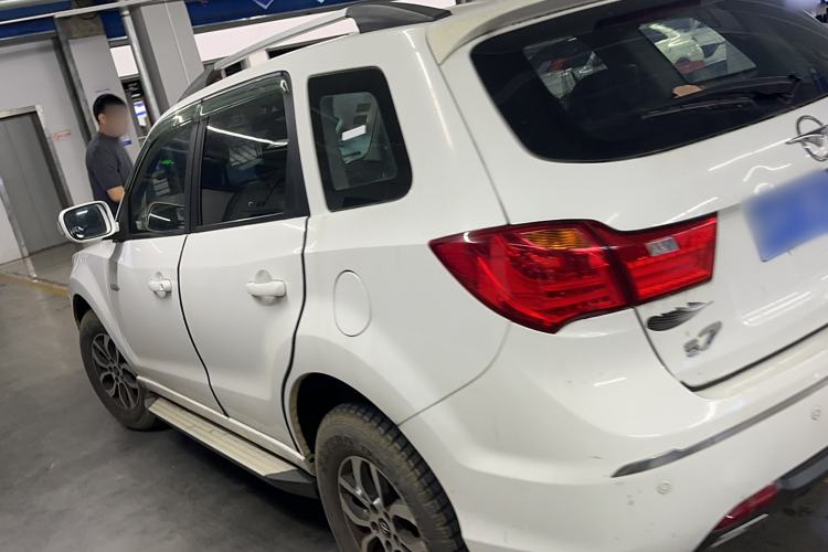 Used Haima S7 2013 2.0L Manual Smart Edition Exterior 5