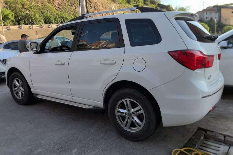 Used Haima S7 2013 2.0L Automatic ZhiShang Version Exterior 5