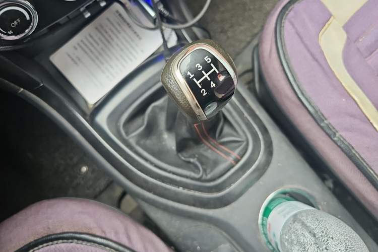 Used Haima S7 2013 2.0L Manual Smart Edition Gear Lever
