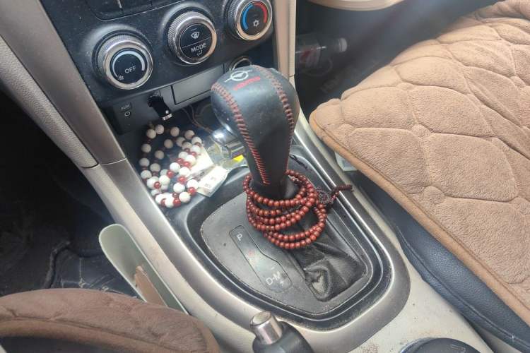 Used Haima S7 2013 2.0L Automatic ZhiShang Version Gear Lever