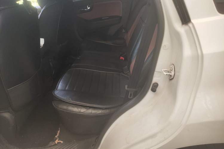 Used Haima S7 2013 2.0L Automatic ZhiZhen Version Left Rear Seat