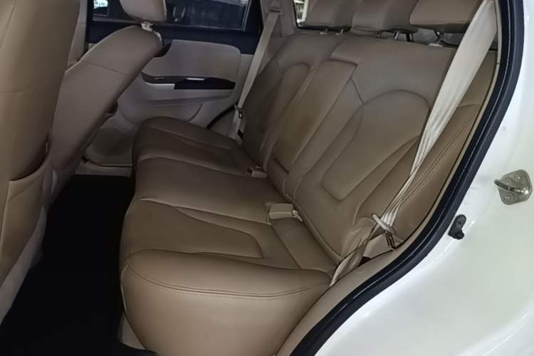 Used Haima S7 2013 2.0L Automatic ZhiShang Version Left Rear Seat