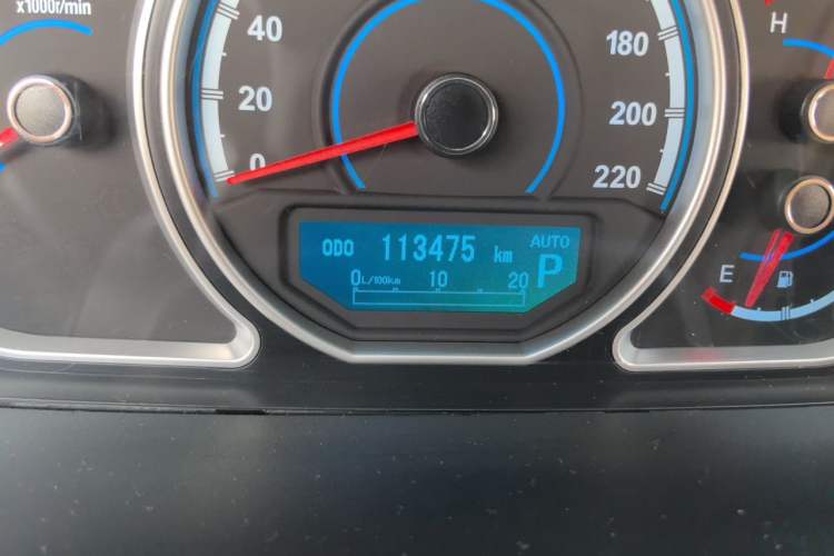 Used Haima S7 2013 2.0L Automatic Smart Enjoyment Version Odometer Close Up