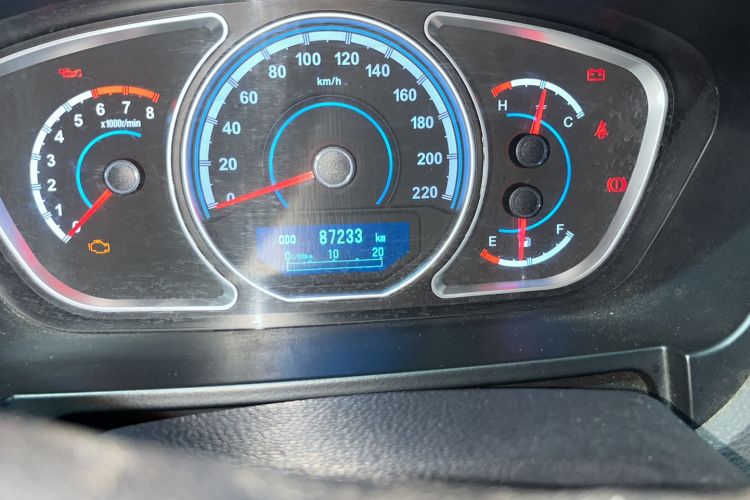 Used Haima S7 2013 2.0L Manual Smart Edition Odometer Close Up