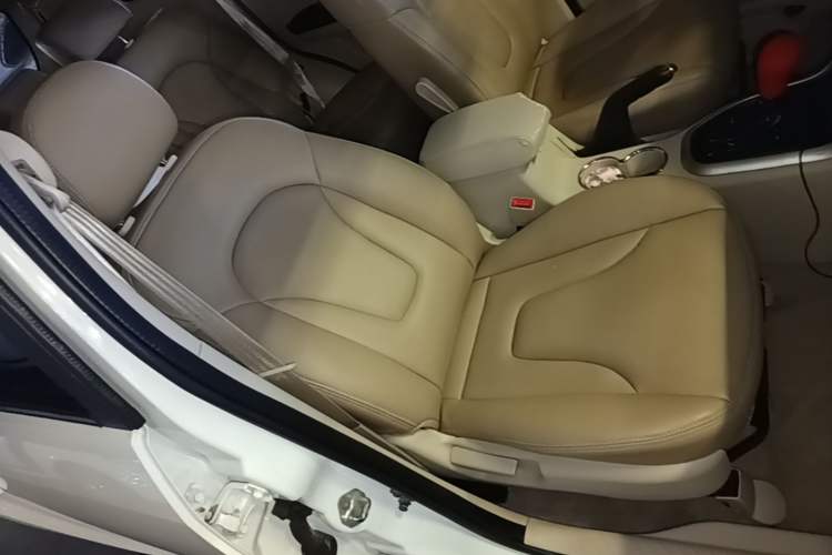 Used Haima S7 2013 2.0L Automatic ZhiShang Version Right Front Seat