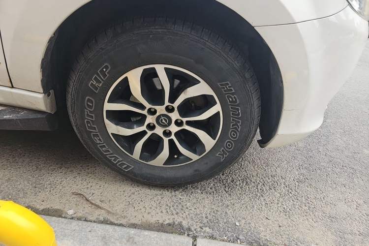 Used Haima S7 2013 2.0L Manual Smart Edition Right Front Wheel Hub