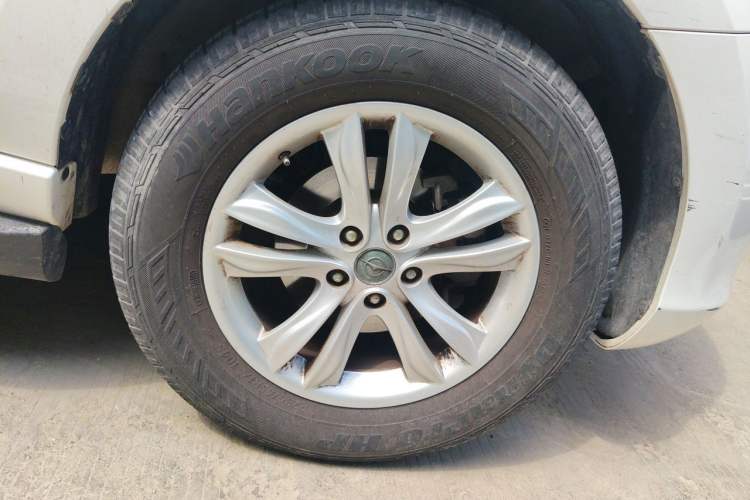 Used Haima S7 2013 2.0L Automatic ZhiZhen Version Right Front Wheel Hub