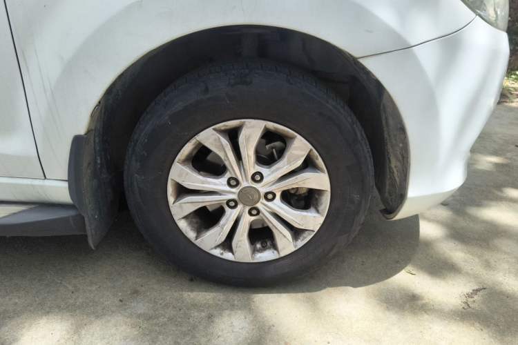 Used Haima S7 2013 2.0L Manual ZhiShang Version Right Front Wheel Hub