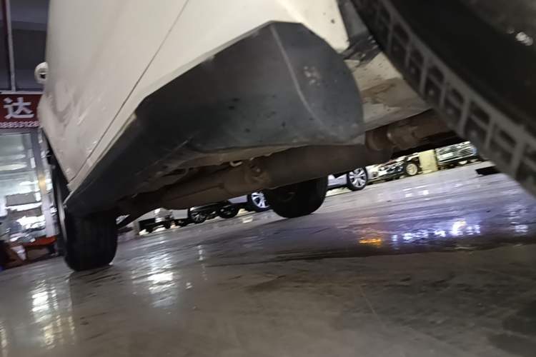 Used Haima S7 2013 2.0L Automatic ZhiShang Version Right Side Sill