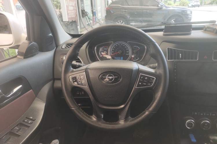 Used Haima S7 2013 2.0L Automatic ZhiZhen Version Steering Wheel