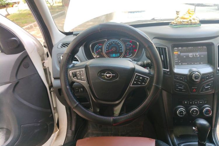 Used Haima S7 2013 2.0L Automatic ZhiZhen Version Steering Wheel
