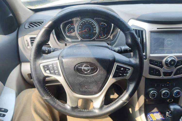 Used Haima S7 2013 2.0L Automatic ZhiShang Version Steering Wheel