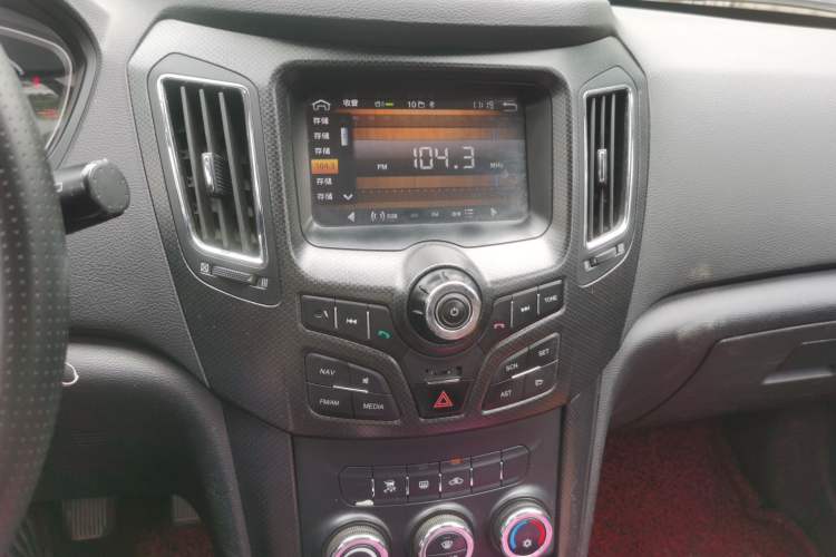 Used Haima S7 2013 2.0L Manual Smart Edition Audio And AC Panel