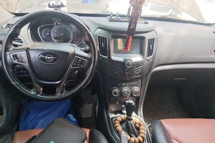 Used Haima S7 2013 2.0L Automatic Smart Enjoyment Version Center Console