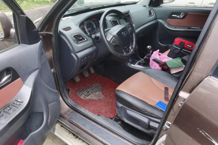 Used Haima S7 2013 2.0L Manual Smart Edition Driver Seat