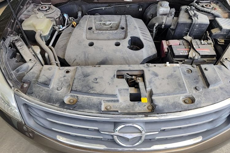 Used Haima S7 2013 2.0L Manual ZhiZhen Version Engine Bay