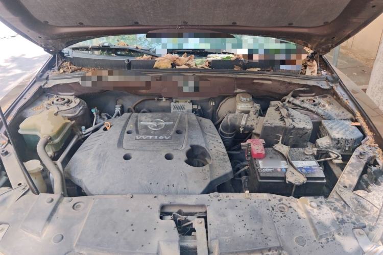 Used Haima S7 2013 2.0L Automatic Smart Enjoyment Version Engine Bay