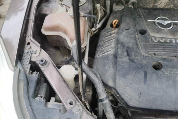 Used Haima S7 2013 2.0L Manual Smart Edition Engine Bay Right