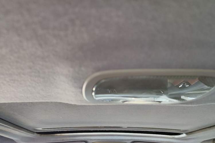 Used Haima S7 2013 2.0L Manual ZhiZhen Version Headliner