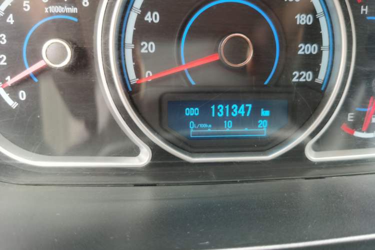 Used Haima S7 2013 2.0L Manual Smart Edition Odometer Close Up