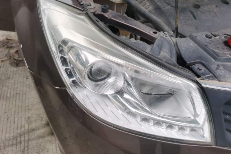 Used Haima S7 2013 2.0L Manual Smart Edition Right Front Headlight