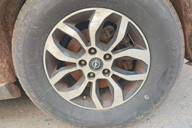 Used Haima S7 2013 2.0L Automatic Smart Enjoyment Version Right Front Wheel Hub