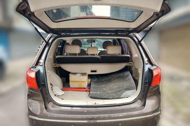 Used Haima S7 2013 2.0L Manual ZhiShang Version Trunk