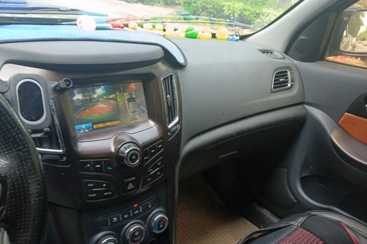 Used Haima S7 2015 2.0L Automatic Smart Enjoyment Version Audio And AC Panel