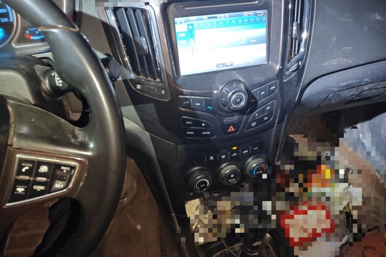 Used Haima S7 2015 2.0L Automatic ZhiZhen Version Audio And AC Panel