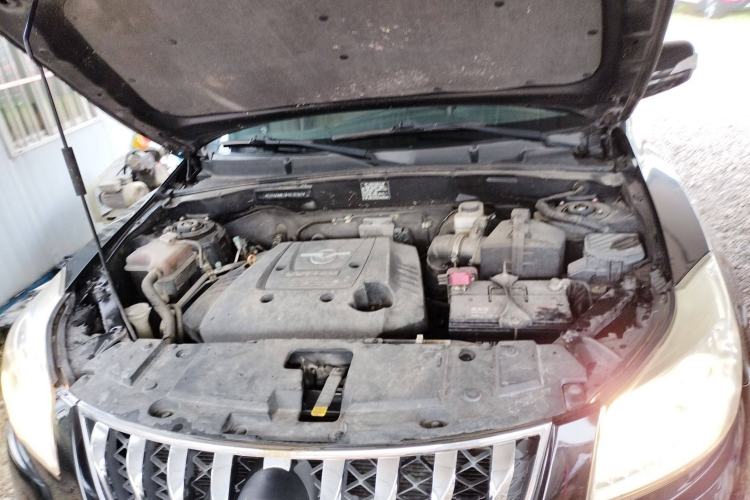 Used Haima S7 2015 Revised Version 2.0L Automatic Zongchi Trim Engine Bay