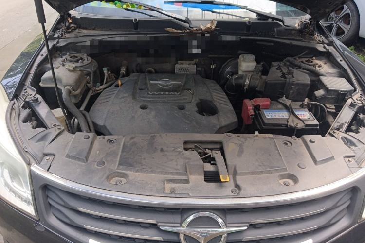 Used Haima S7 2015 2.0L Automatic Smart Enjoyment Version Engine Bay