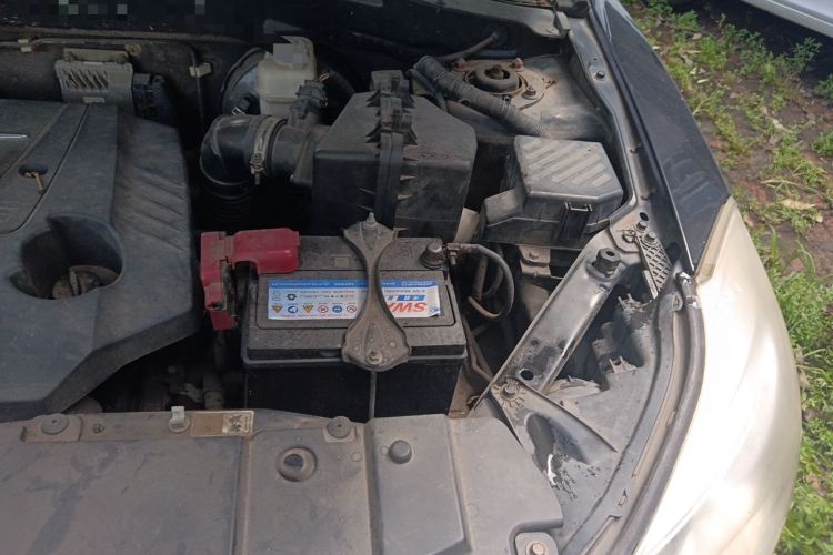 Used Haima S7 2015 2.0L Automatic Smart Enjoyment Version Engine Bay Left
