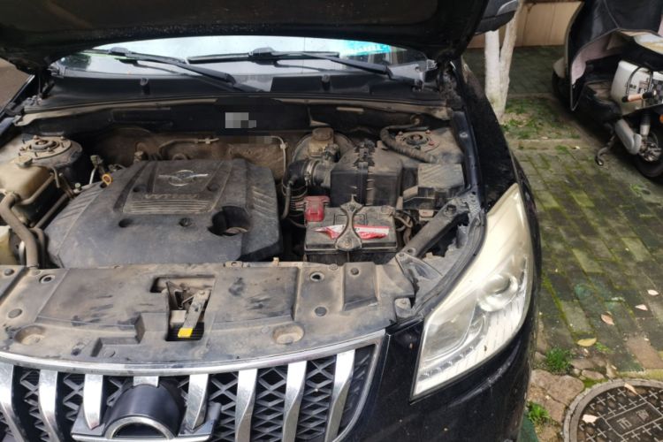 Used Haima S7 2015 Revised Version 2.0L Manual – Zongcheng Edition Engine Bay Left