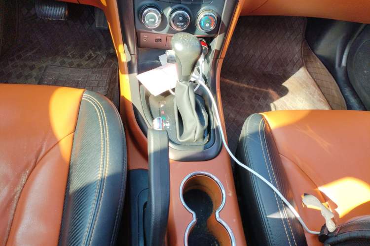 Used Haima S7 2015 Revised 1.8T Automatic Zongcheng Version Gear Lever