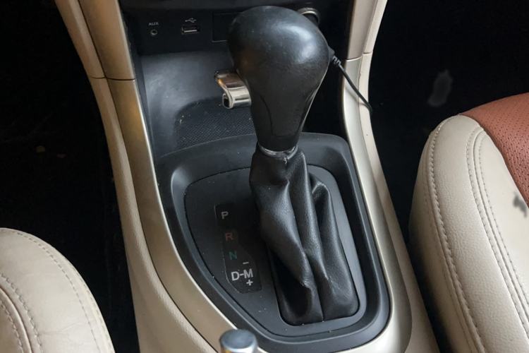 Used Haima S7 2015 Revised Version 2.0L Automatic Zongchi Trim Gear Lever