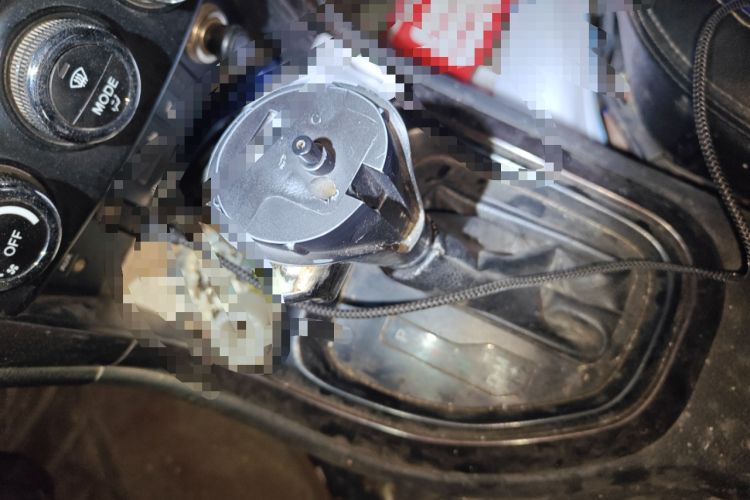 Used Haima S7 2015 2.0L Automatic ZhiZhen Version Gear Lever