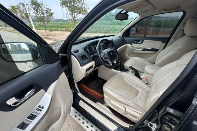 Used Haima S7 2015 Revised Version 2.0L Automatic Zongchi Trim Interior 2