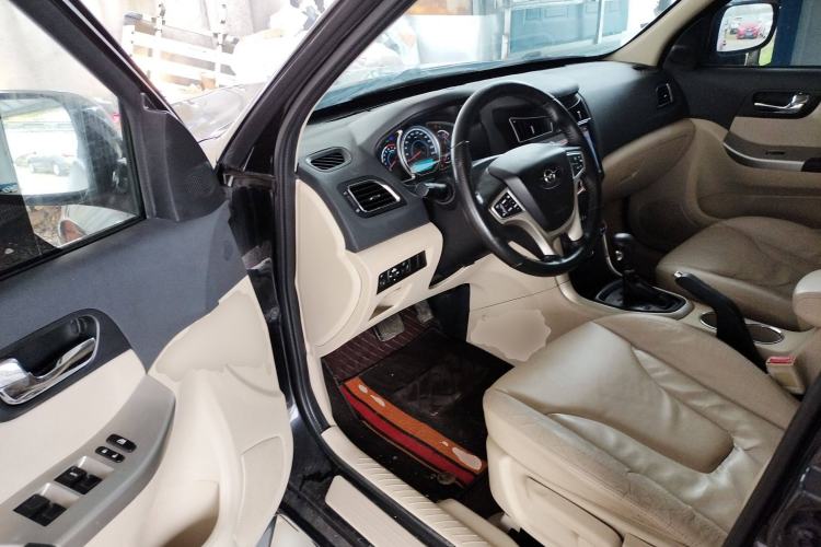 Used Haima S7 2015 Revised Version 2.0L Automatic Zongchi Trim Interior 3