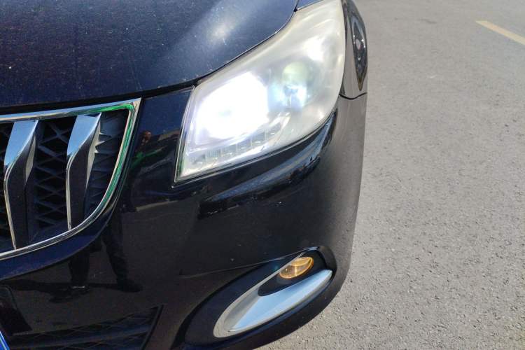 Used Haima S7 2015 Revised 1.8T Automatic Zongcheng Version Left Front Headlight