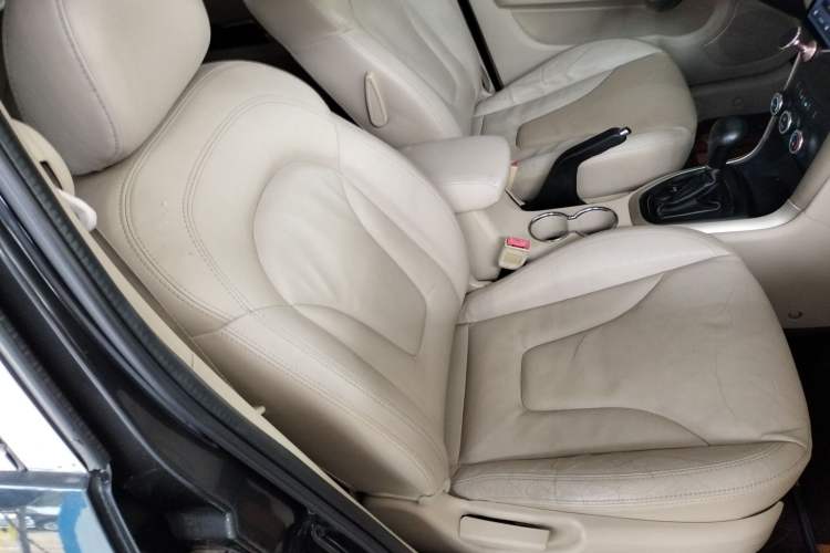 Used Haima S7 2015 Revised Version 2.0L Automatic Zongchi Trim Right Front Seat