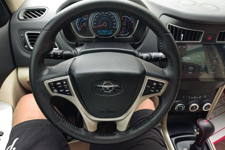 Used Haima S7 2015 2.0L Automatic ZhiShang Version Steering Wheel